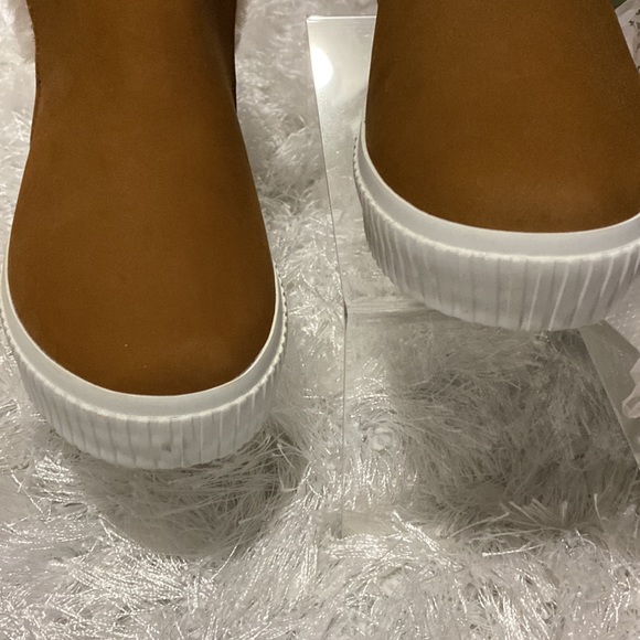 Timberland Booties - Picture 4 of 11